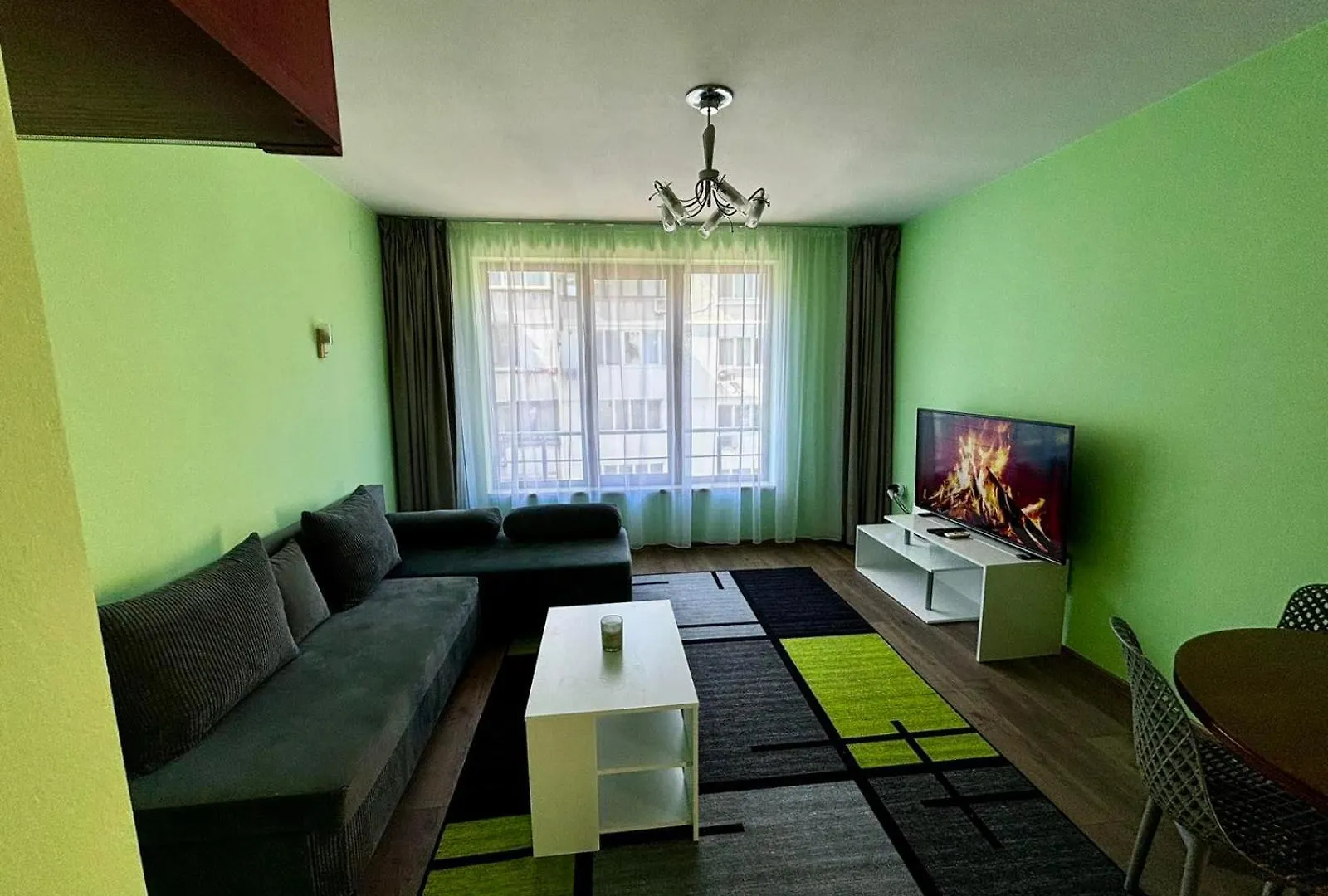 The Green Suite & Terrace Filibe Daire